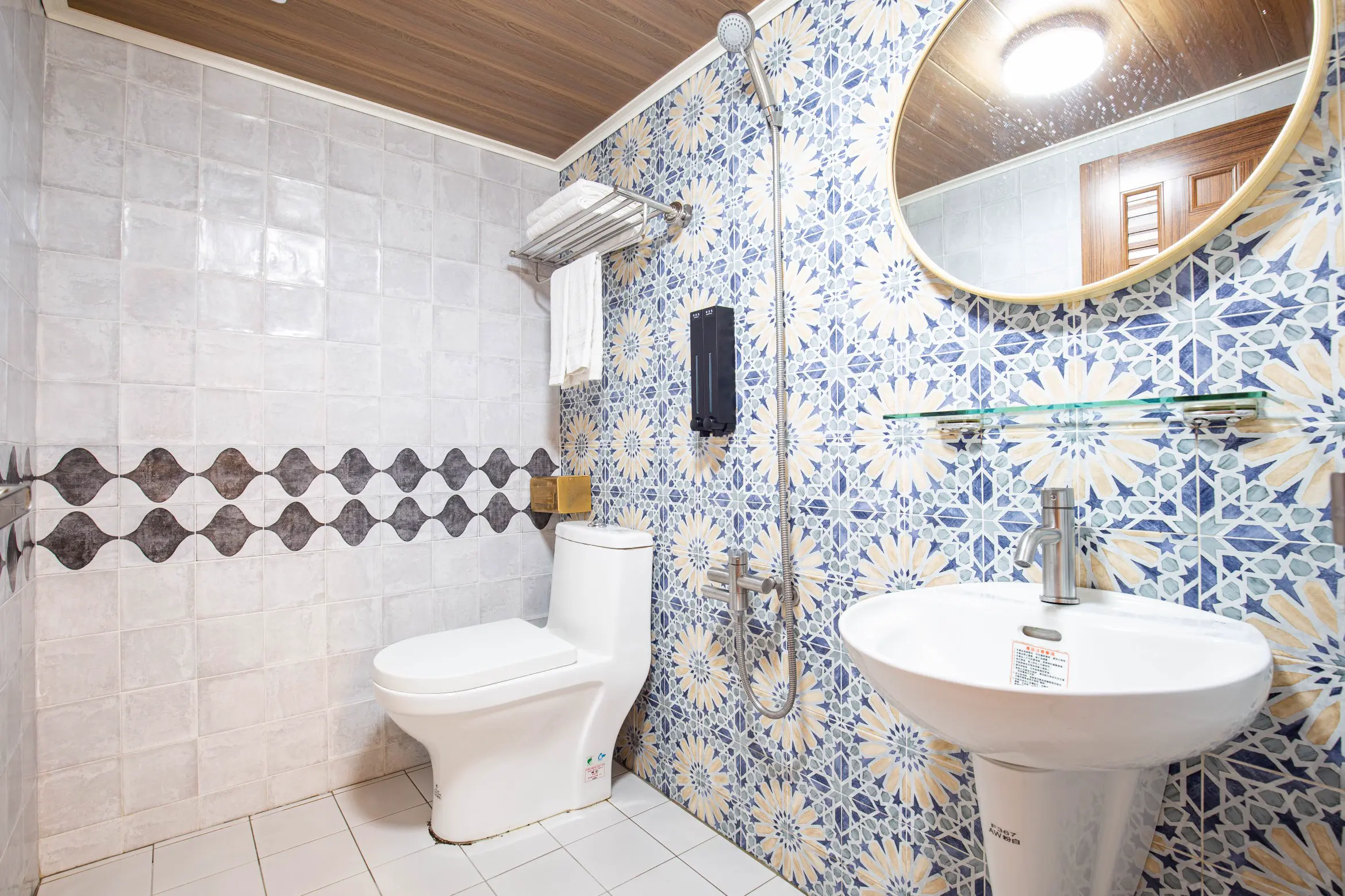 103 201 203豪華雙人房